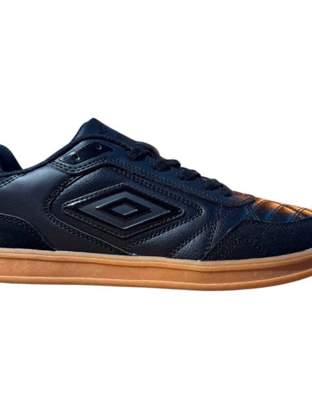 New Without Box Umbro Men's 8.5 Black Leather Gum Sole